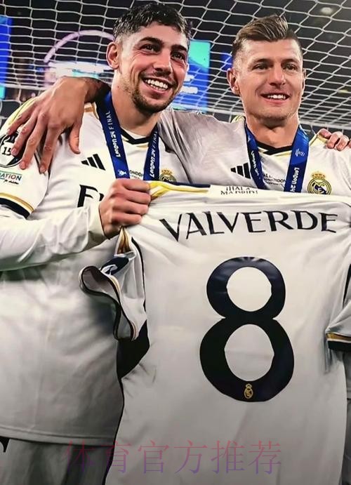 克罗斯：巴尔韦德很谦虚 他能保持世界水准十年